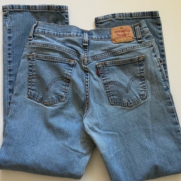 Levi Jeans - Picture 2 of 5